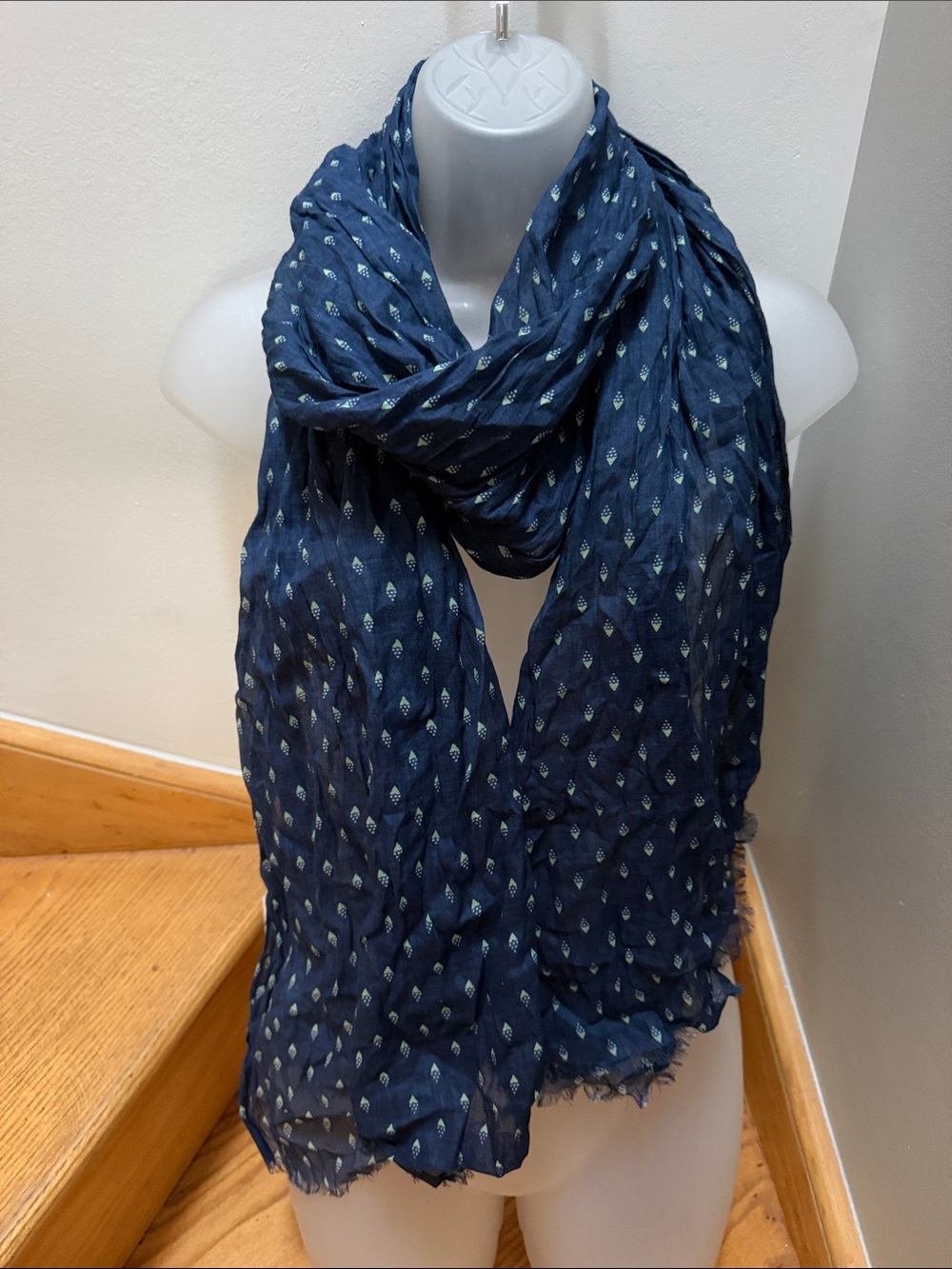 NWT Monoprix Homme 100% Cotton Blue Crinkle Geo Dot Print Scarf